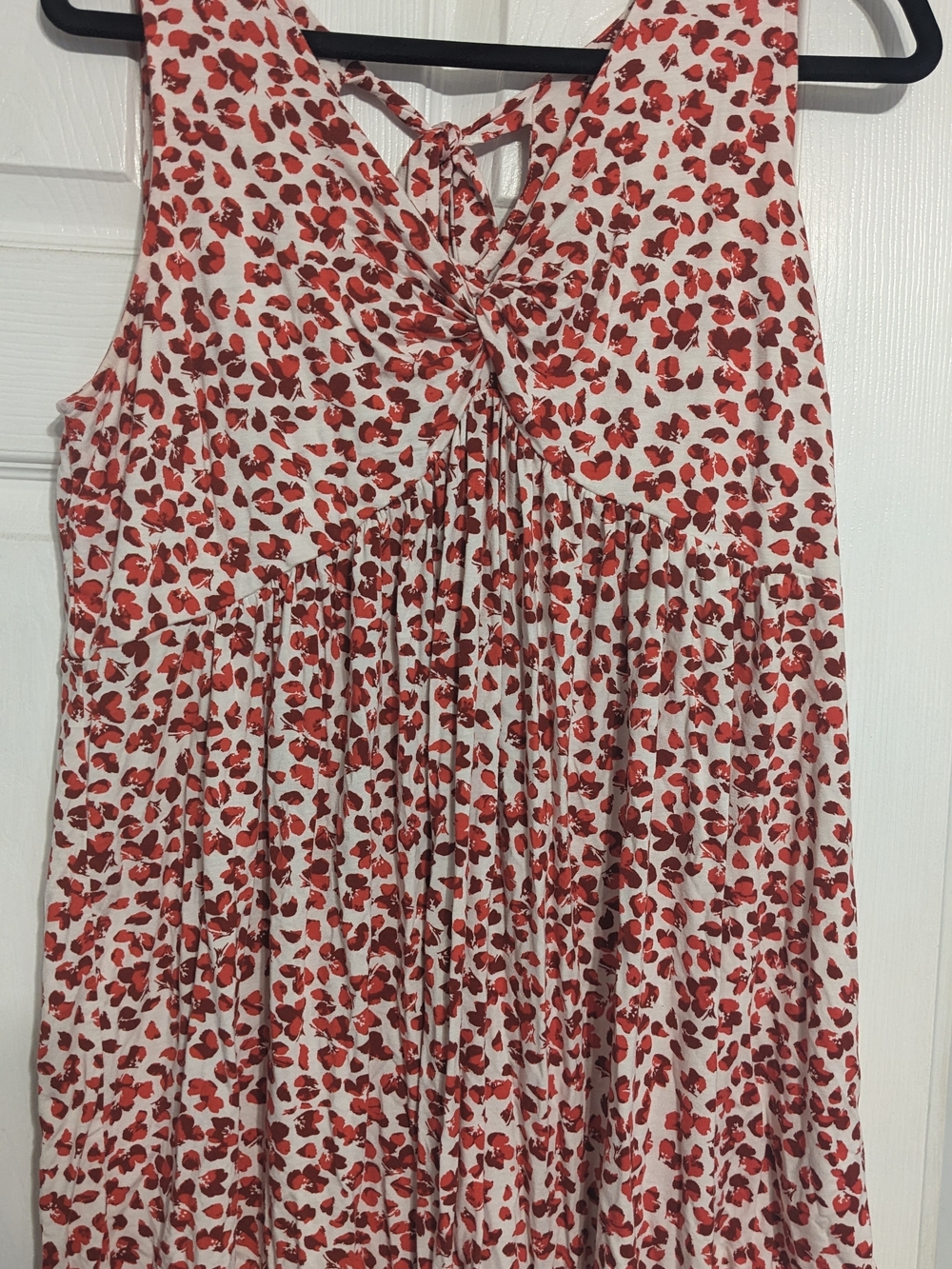 Sleeveless Red Floral Twist-Front Women's Maternity Top